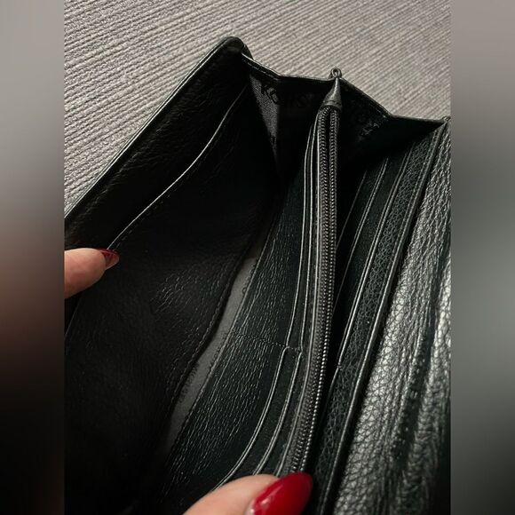 Michael Kors Wallet - Picture 8 of 10